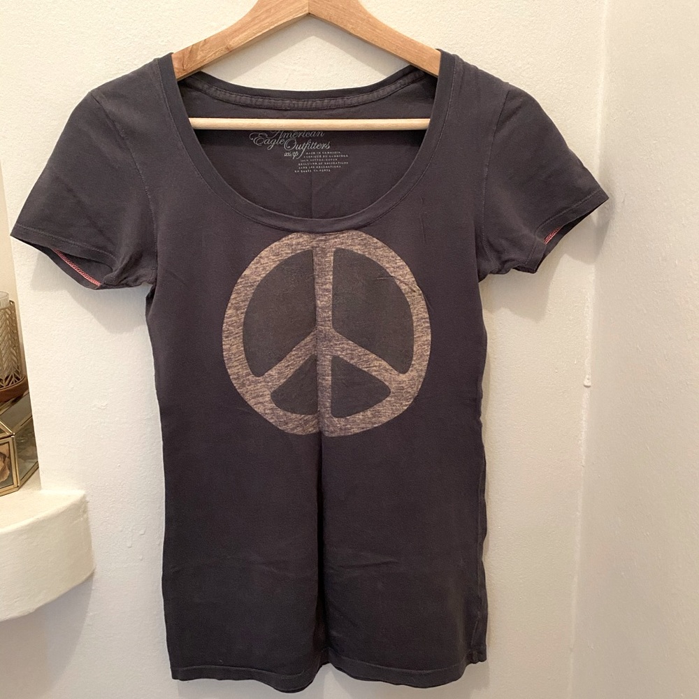 American Eagle Outfitters Short Sleeve Tee